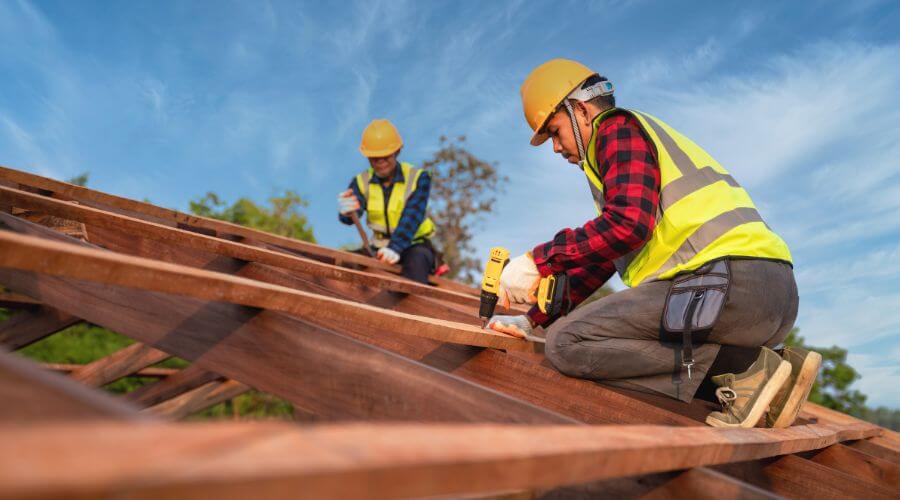 Professional Flat Roofing Installation services in Jonesville, IN